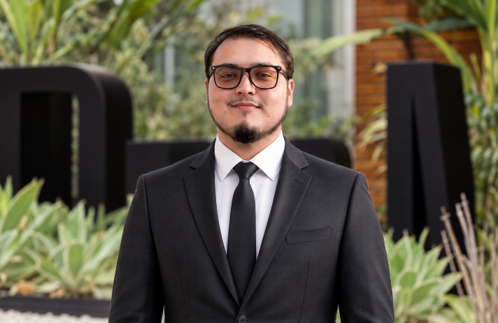 Carlos G.